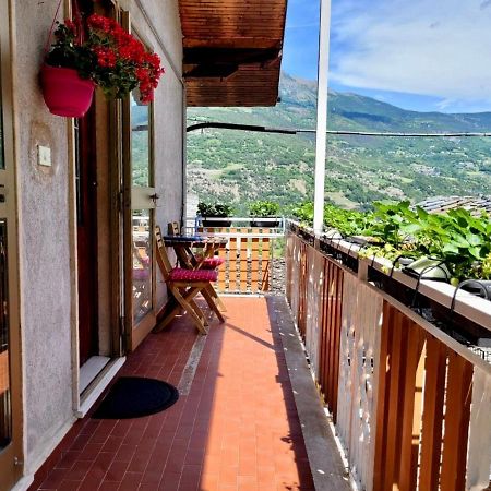 La Casetta Di Giorgia Fenis Extérieur photo
