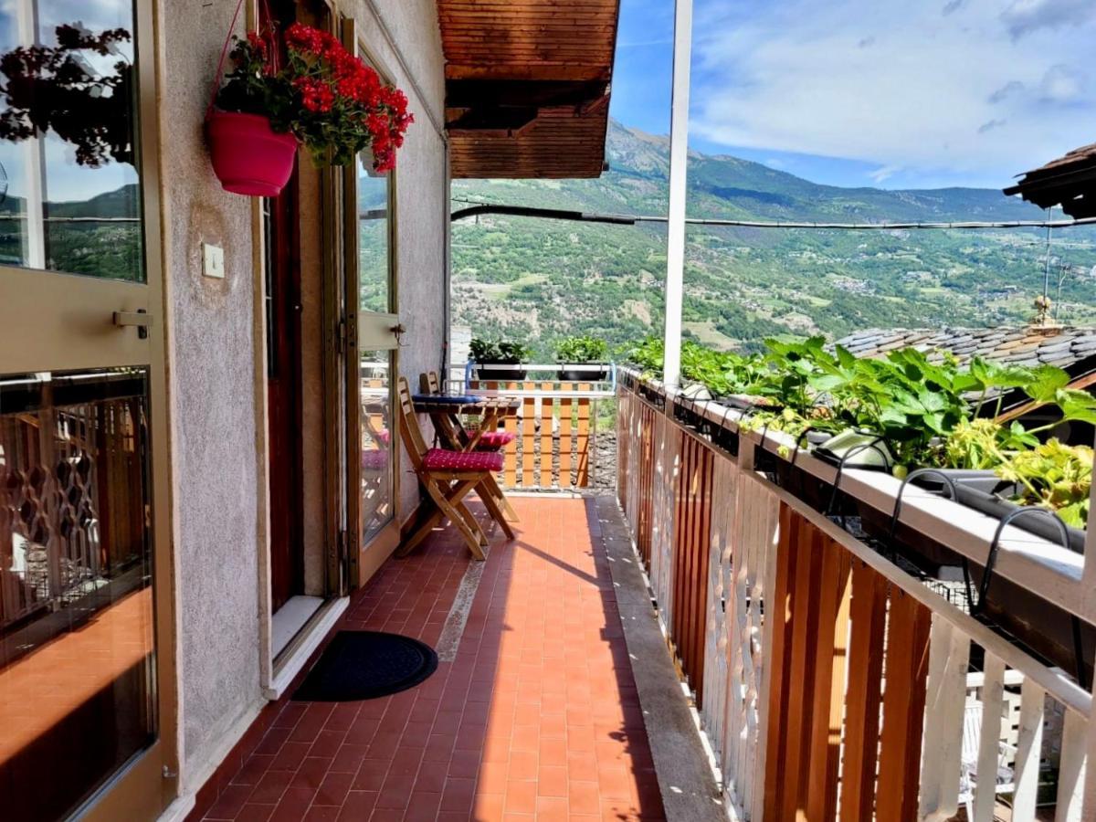 La Casetta Di Giorgia Fenis Extérieur photo
